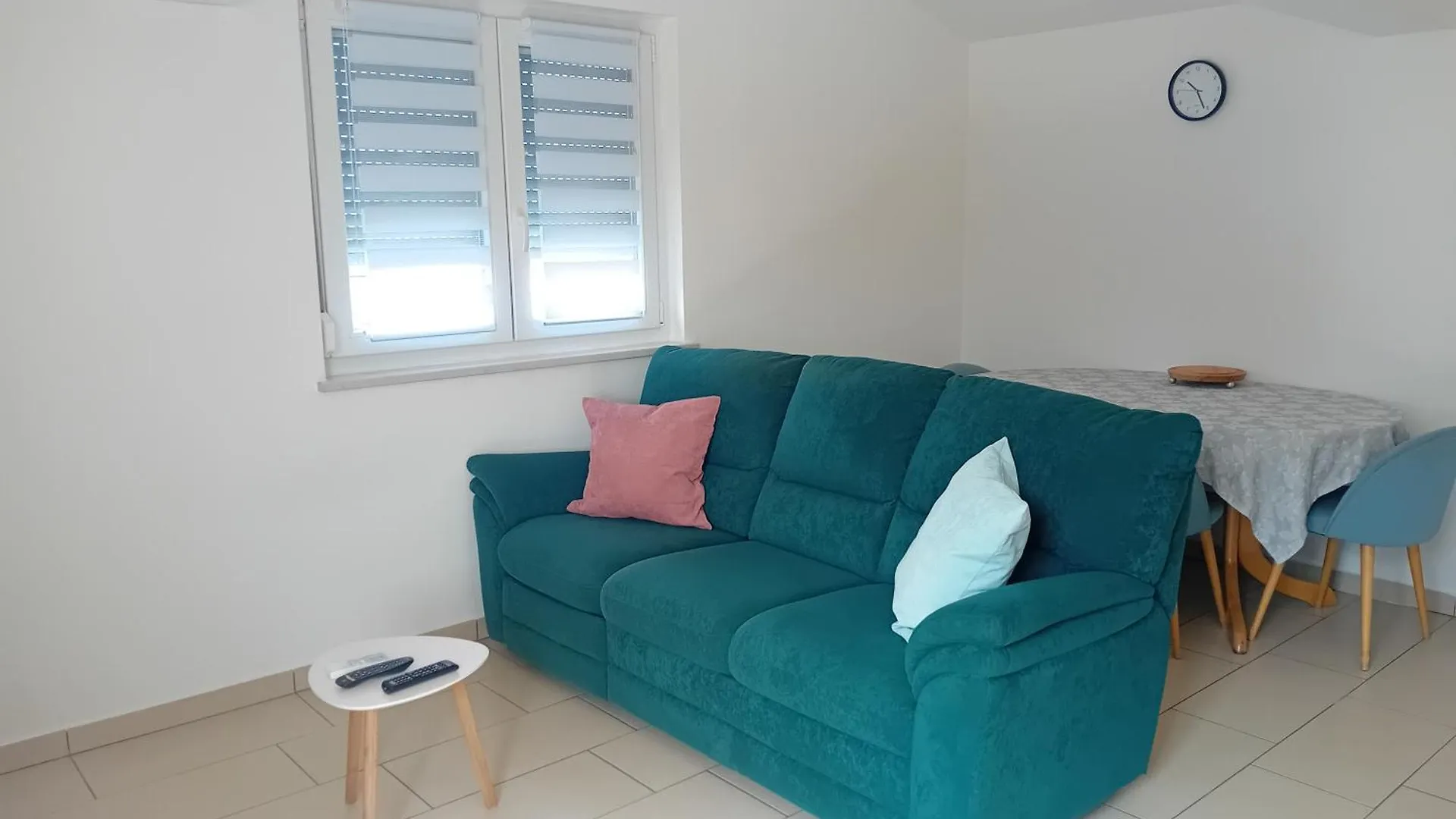 Studio apartman Dezire Buje 0*,